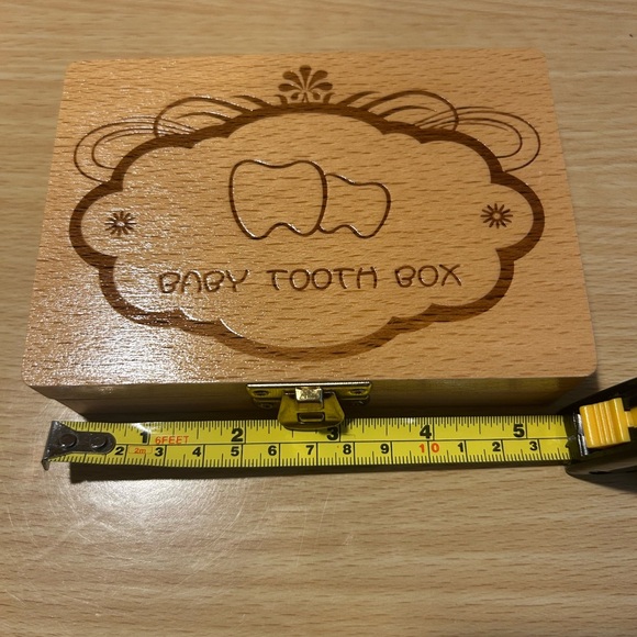 BNIB ❤️Wooden Baby Tooth Box Keepsake Organizer - Picture 4 of 5